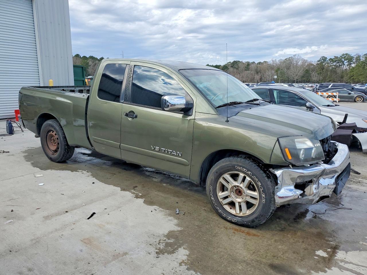 2005 Nissan Titan Xe - Фото 4