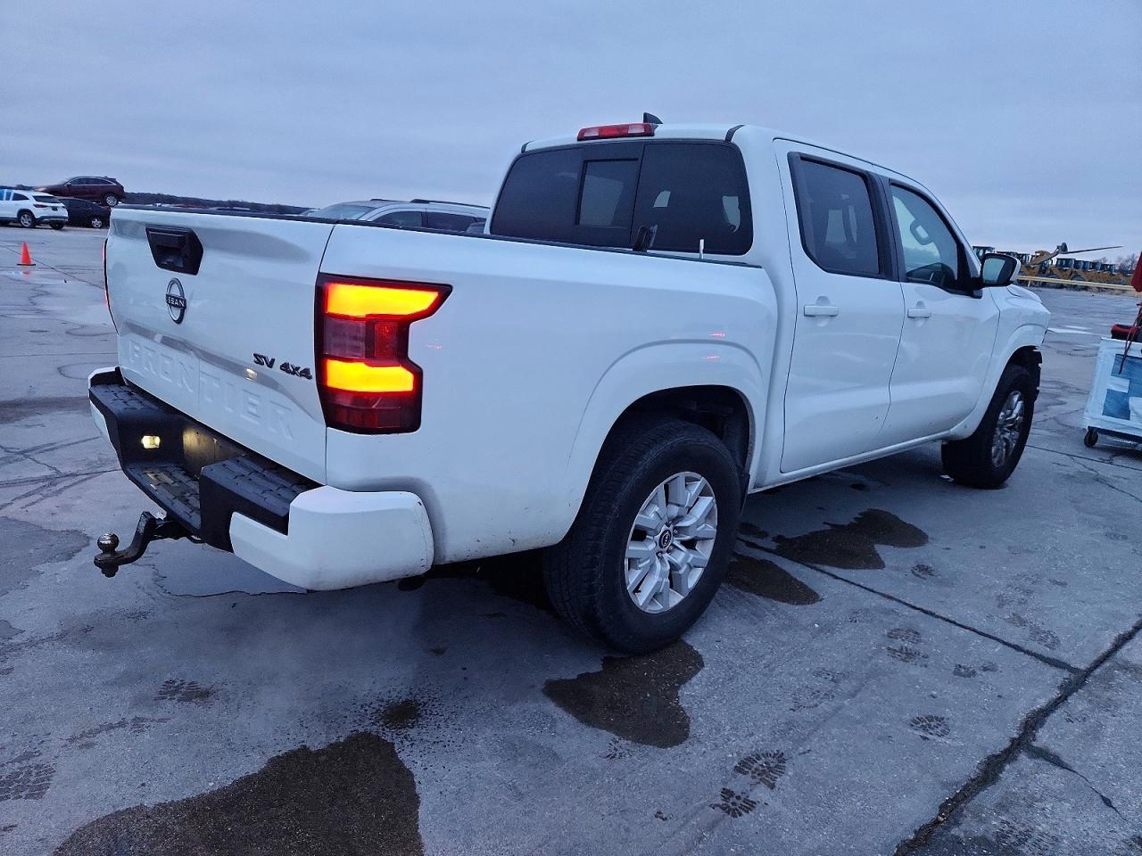 2022 Nissan Frontier S - Image 3