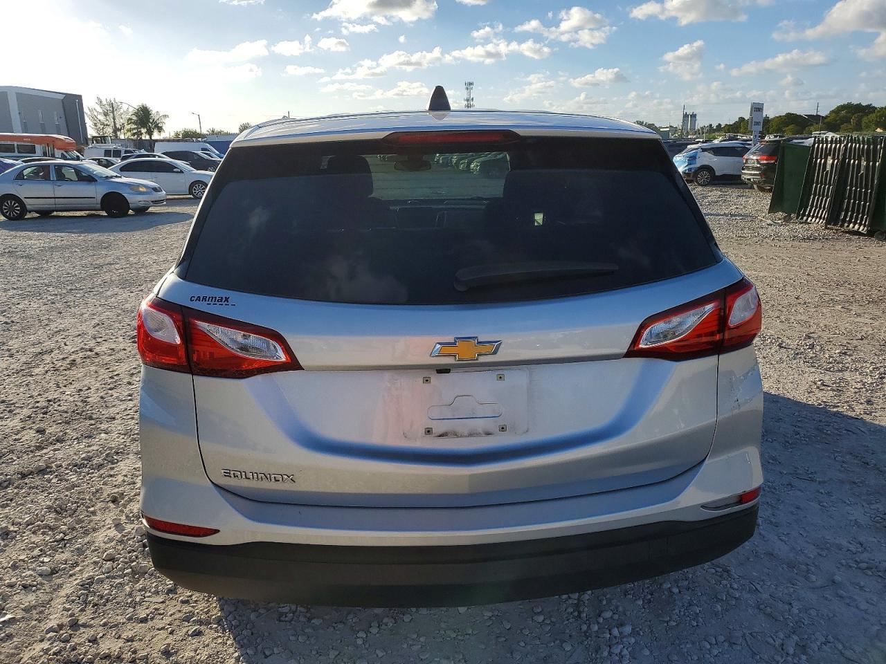 2021 Chevrolet Equinox Ls - Фото 6
