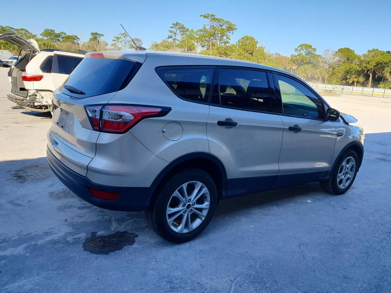 2017 Ford Escape S - Image 3