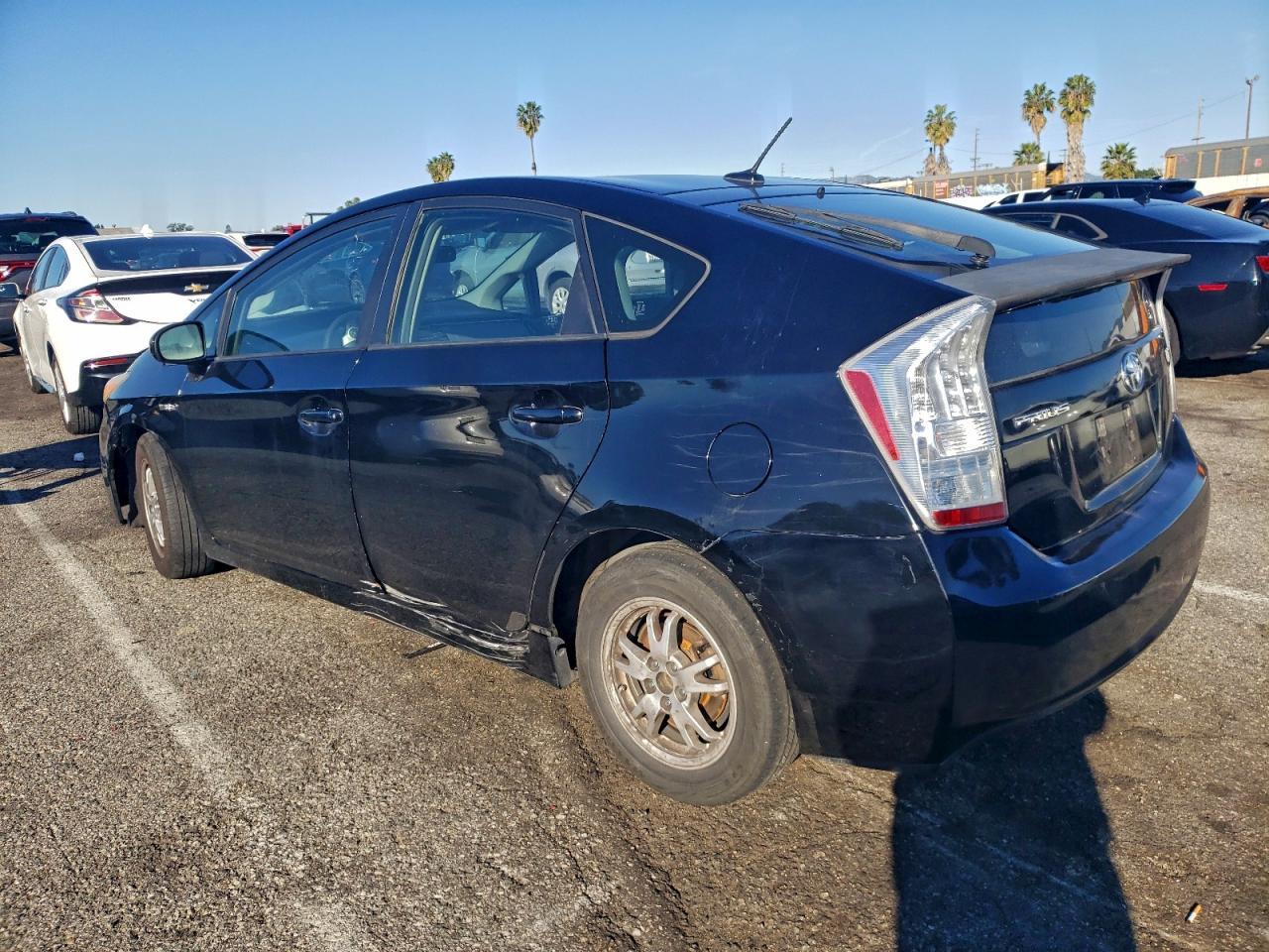 2010 Toyota Prius - Image 2
