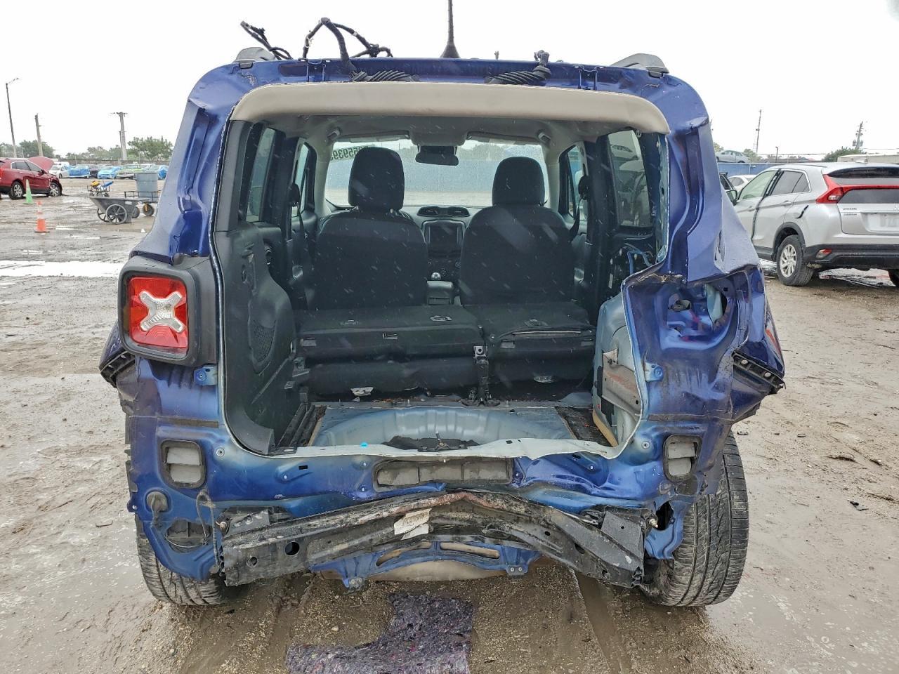 2018 Jeep Renegade Latitude - Фото 6