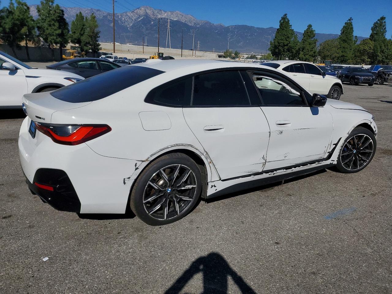 2025 BMW I4 Edrive 40 - Image 3