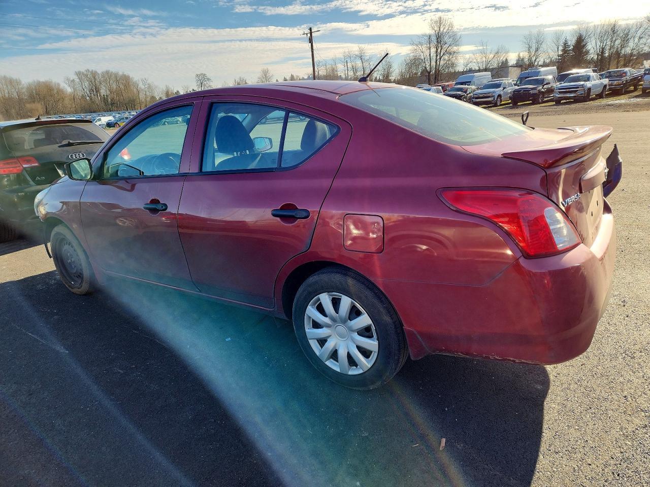2019 Nissan Versa S - Image 2