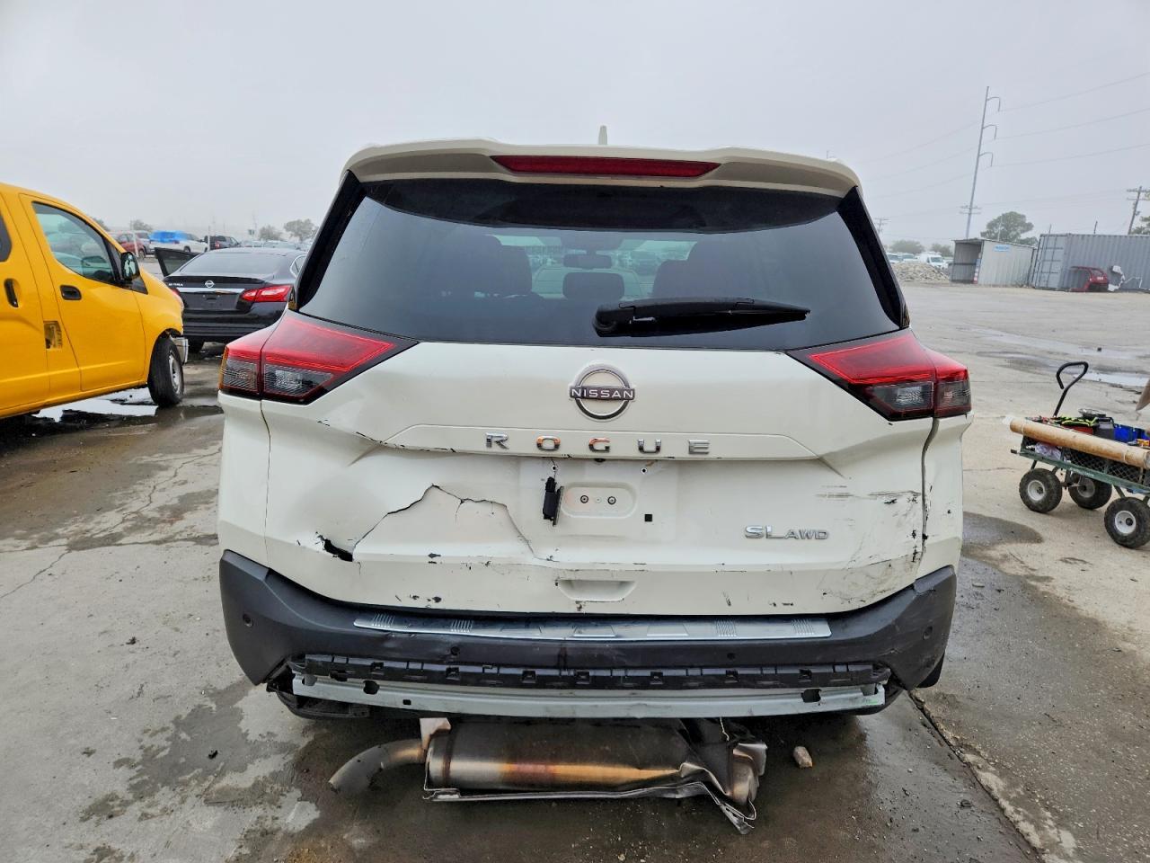 2023 Nissan Rogue Sl - Image 6