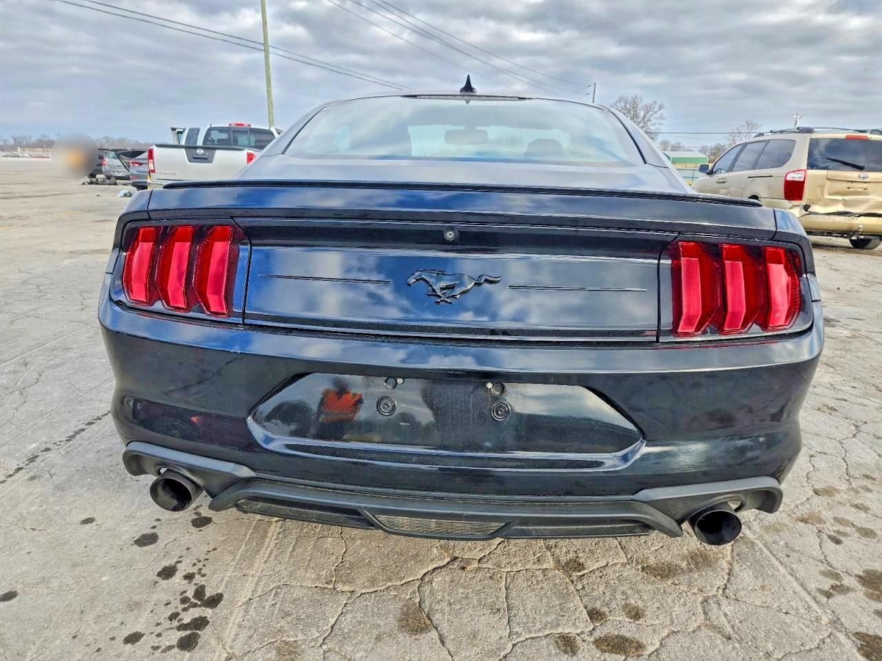 2020 Ford Mustang - Фото 6
