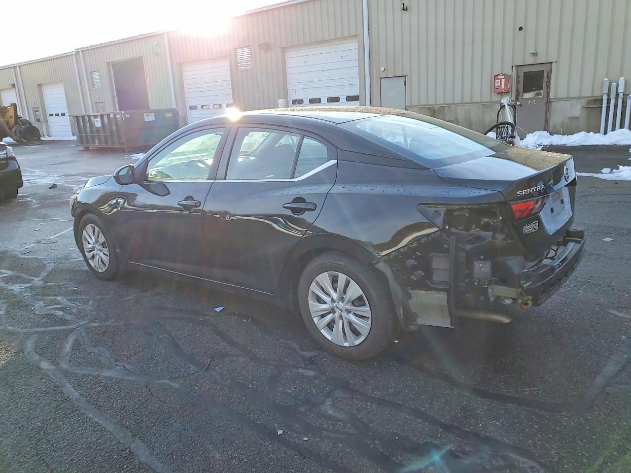 2020 Nissan Sentra S - Фото 2