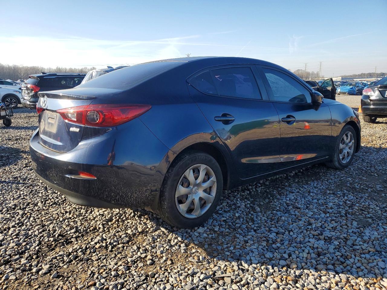 2017 Mazda 3 Sport - Фото 3