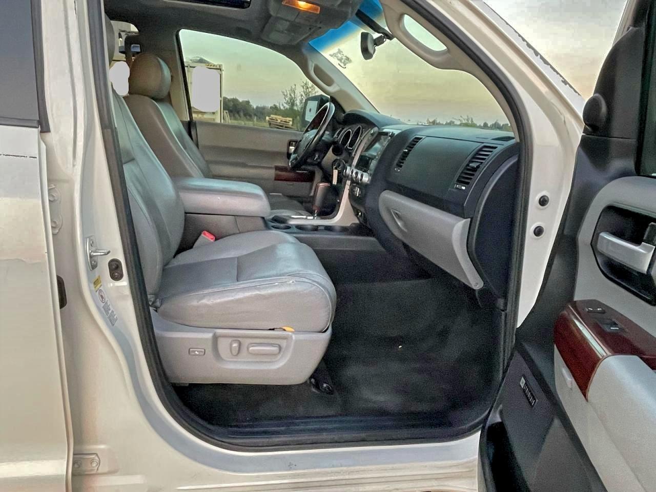 2013 Toyota Sequoia Platinum - Фото 5