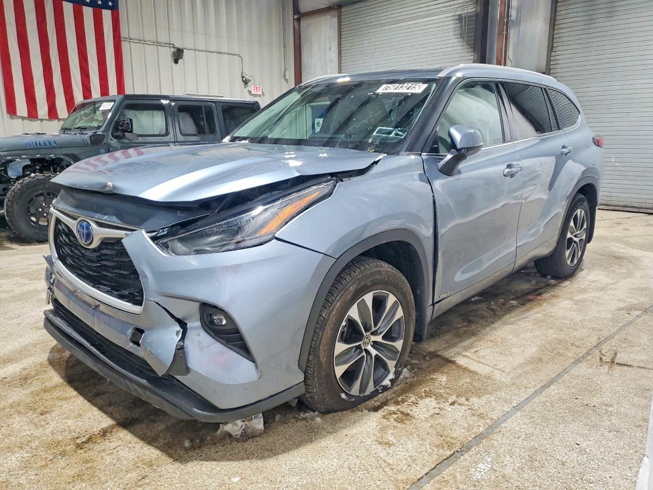 2022 Toyota Highlander Hybrid Xle