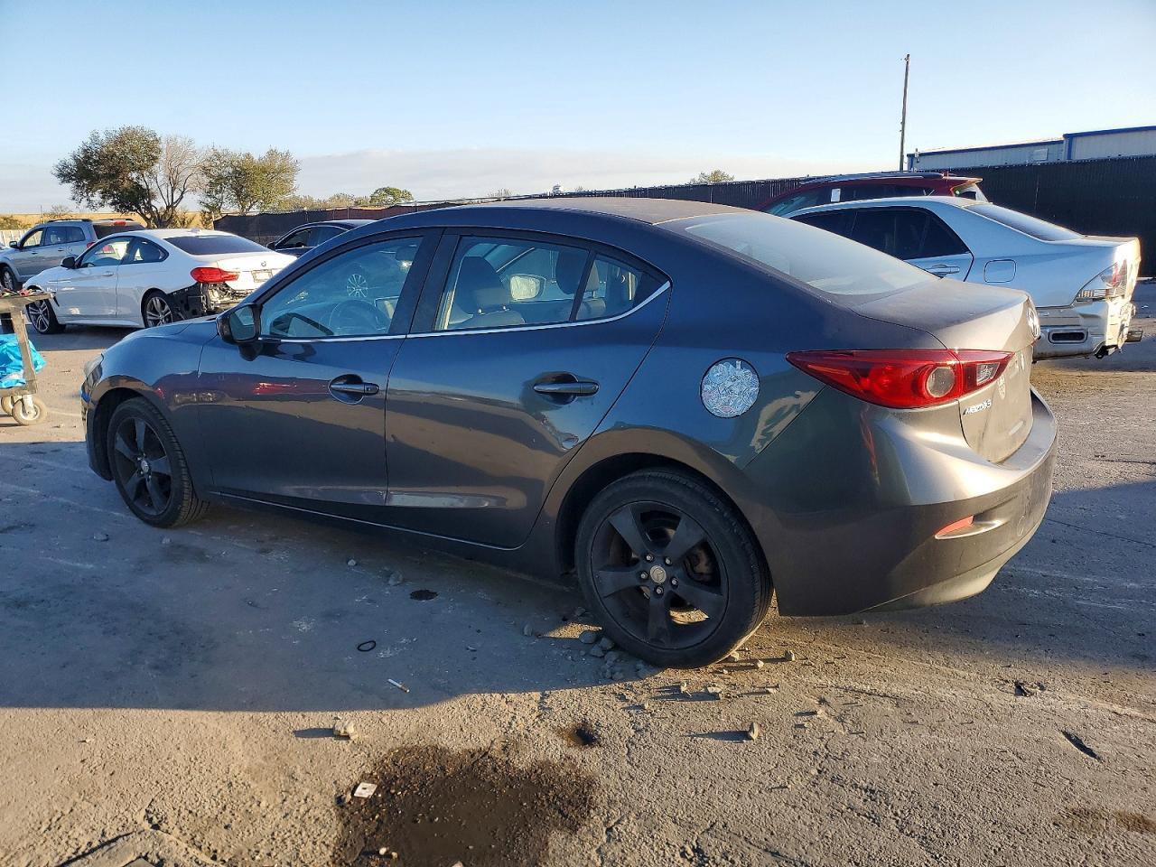 2016 Mazda 3 Sport - Фото 2