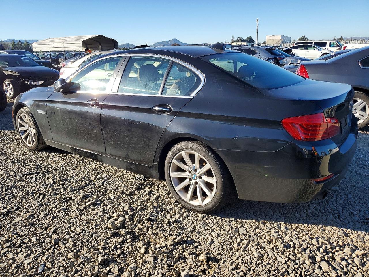 2014 BMW 5 Series - Фото 2