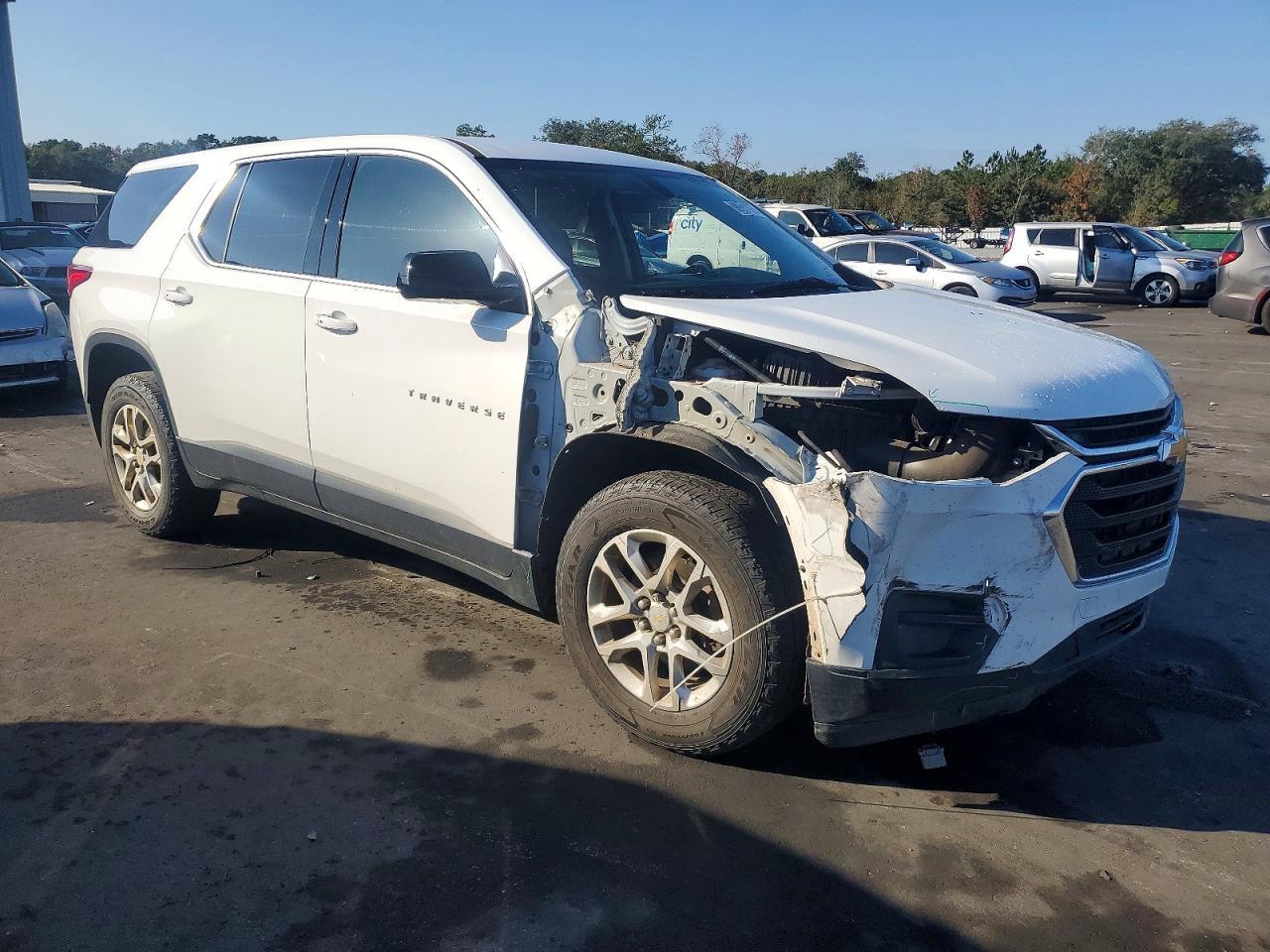 2020 Chevrolet Traverse Ls - Фото 4