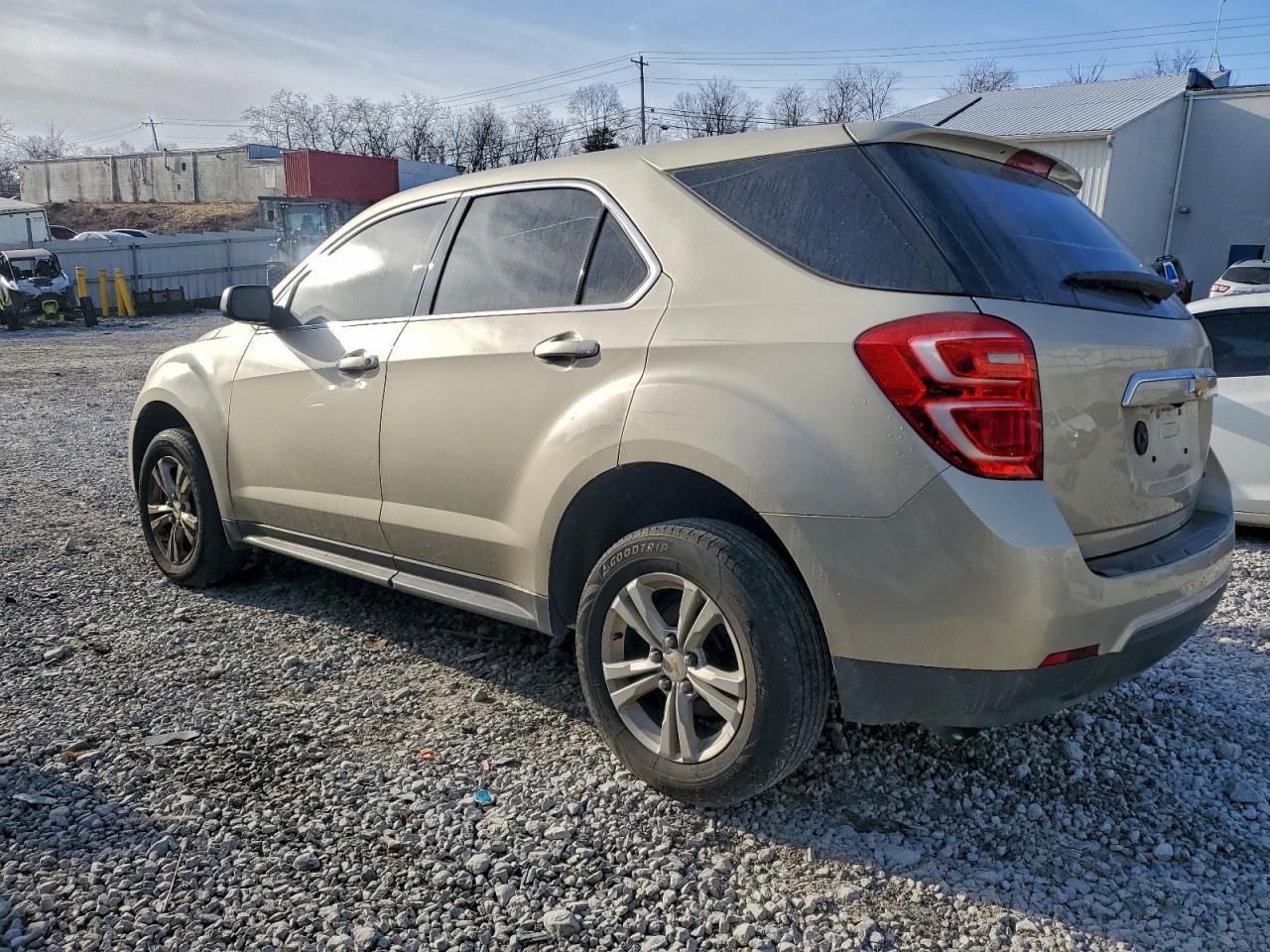 2016 Chevrolet Equinox Ls - Фото 2
