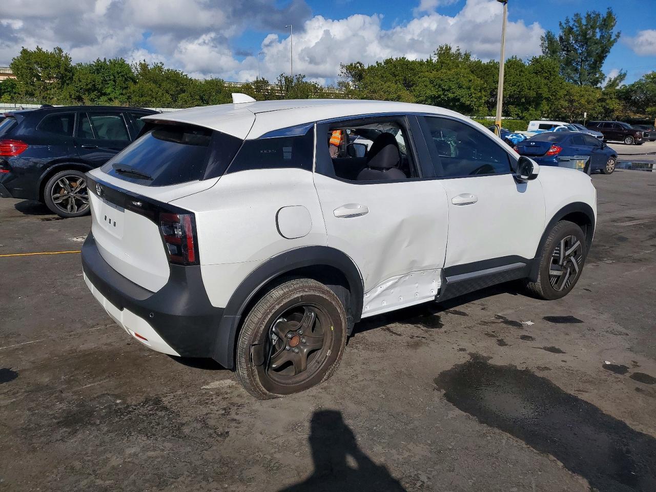2025 Nissan Kicks Sv - Фото 3