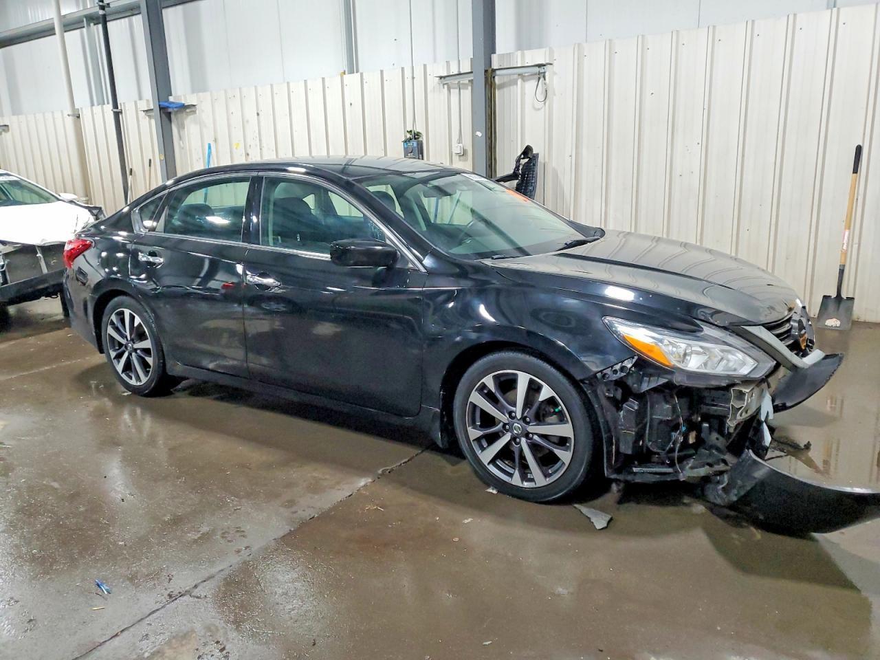 2016 Nissan Altima 2.5 Sr - Image 4
