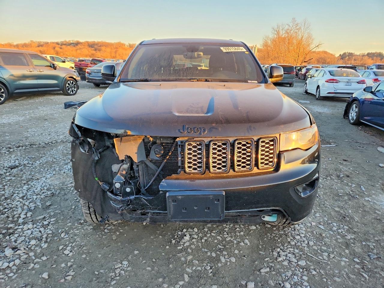2017 Jeep Grand Cherokee Laredo - Фото 5