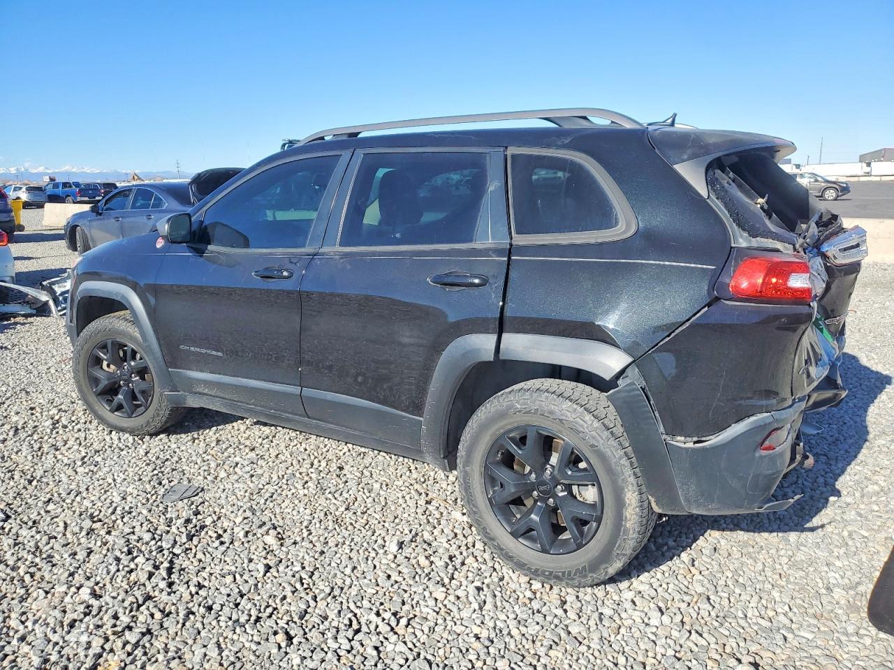 2015 Jeep Cherokee Trailhawk - Image 2