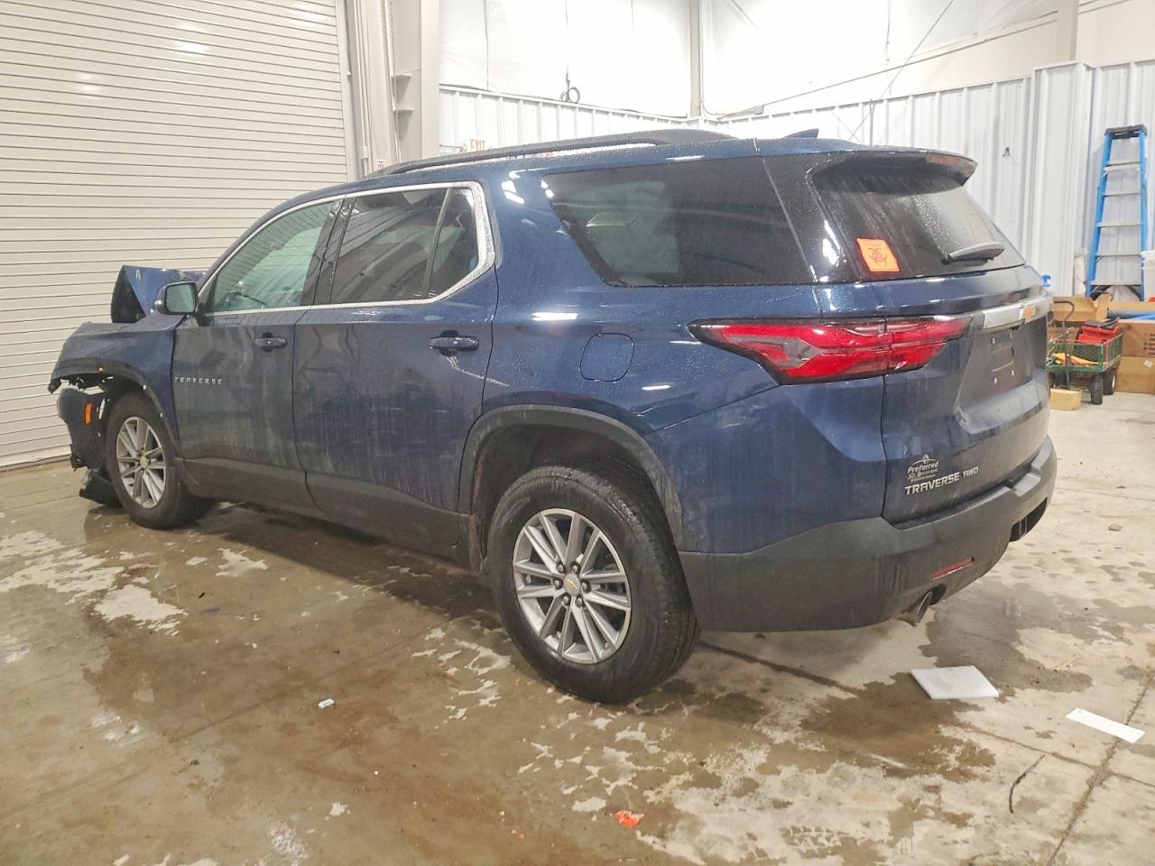 2023 Chevrolet Traverse Lt - Image 2