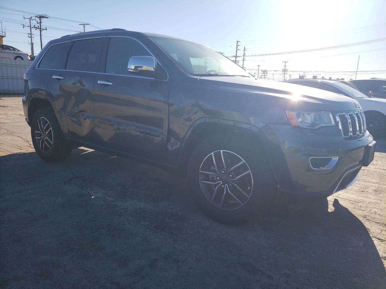 2019 Jeep Grand Cherokee Limited - Image 4