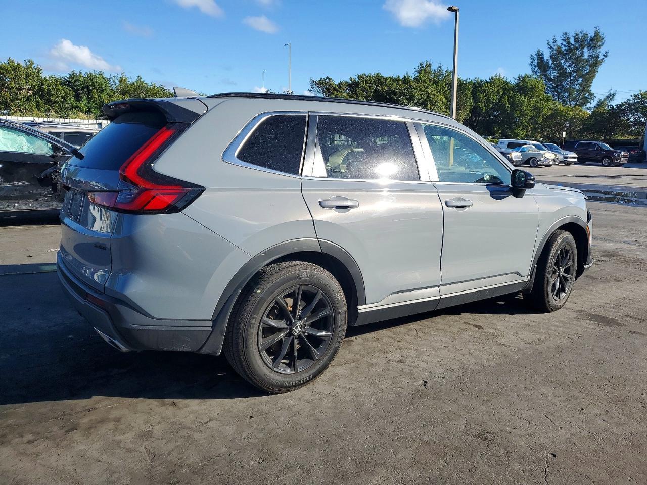 2024 Honda Cr-V Sport-L - Image 3