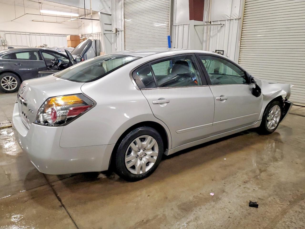 2012 Nissan Altima 2.5 - Фото 3