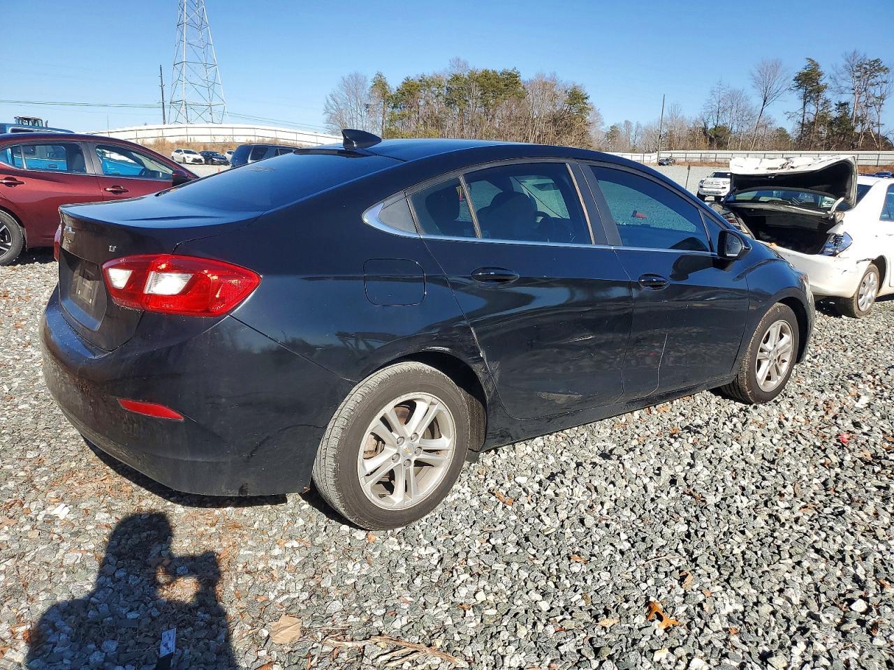 2017 Chevrolet Cruze Lt - Image 3