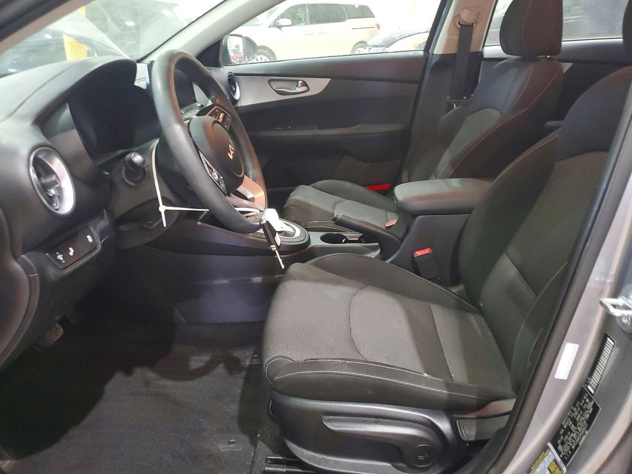 2023 Kia Forte Lxs - Image 7