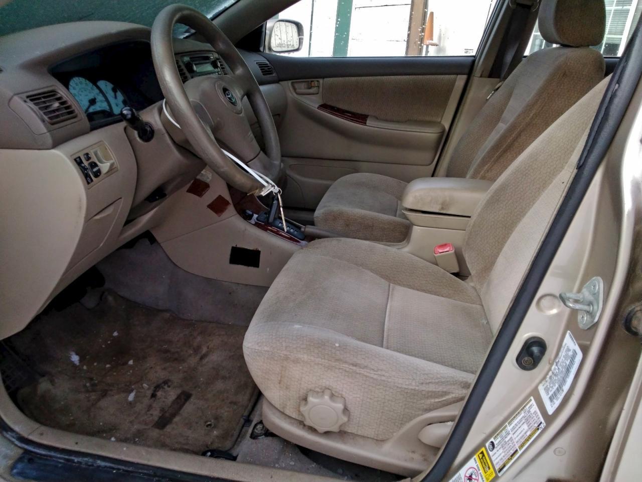 2004 Toyota Corolla Ce - Image 7