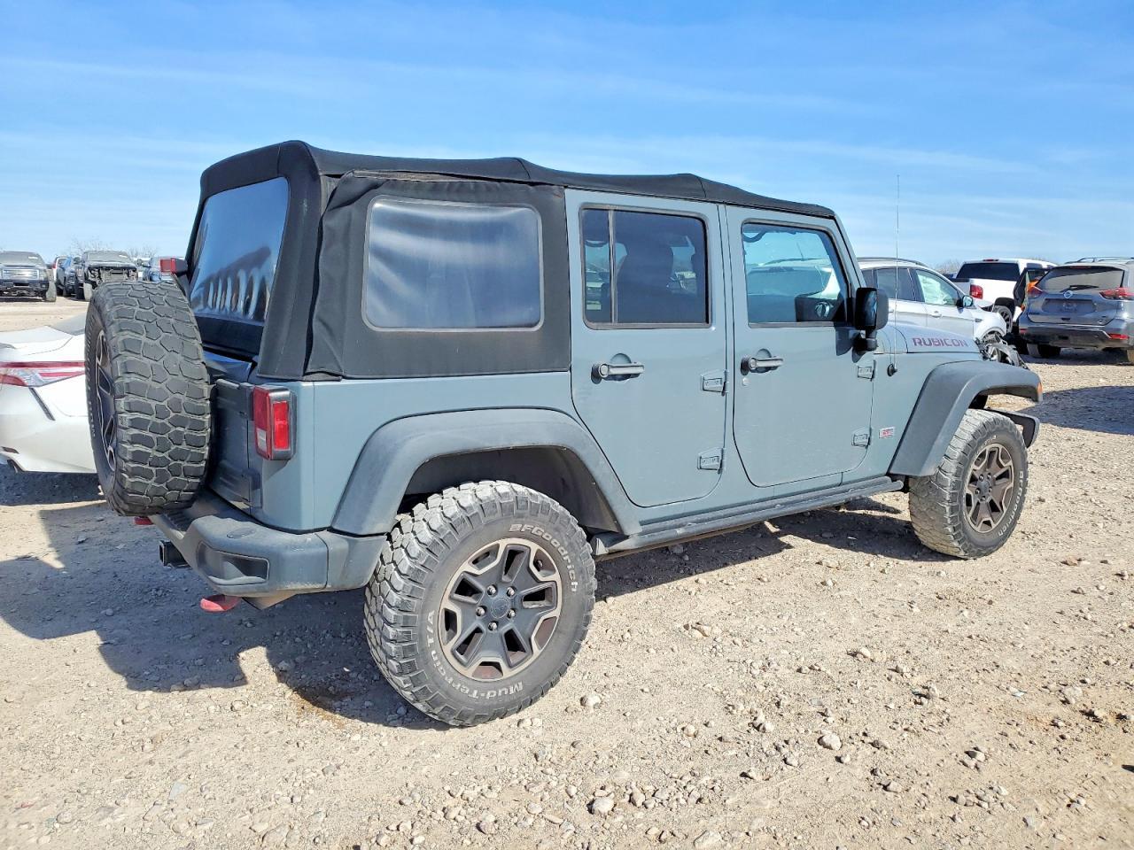 2013 Jeep Wrangler Unlimited Rubicon - Image 3