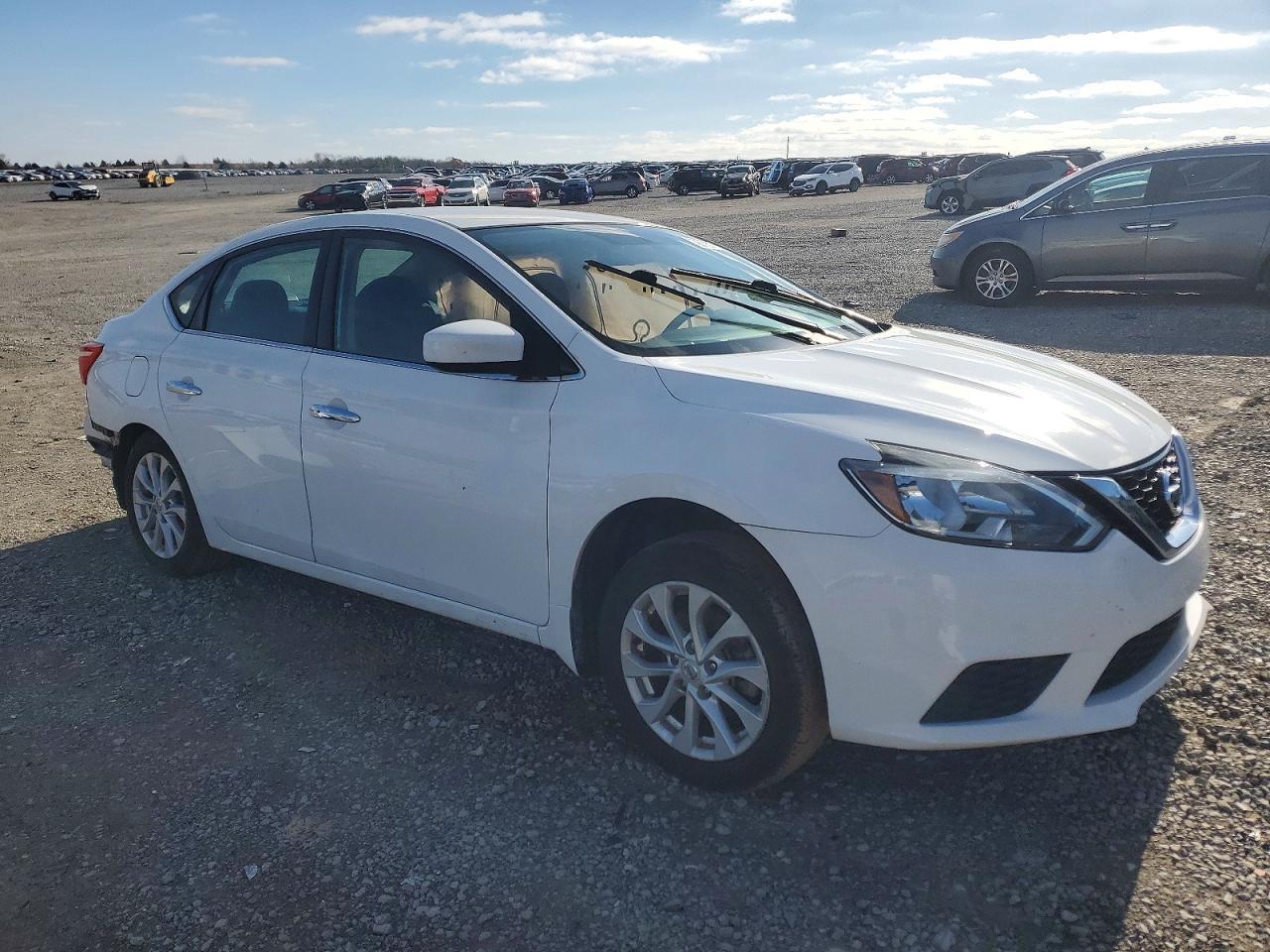 2019 Nissan Sentra S - Фото 4