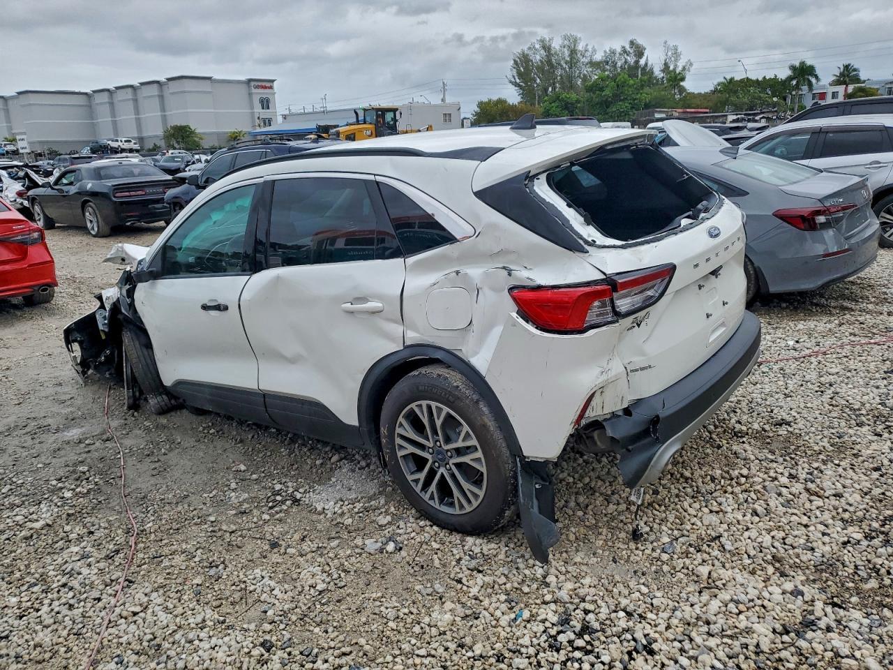 2022 Ford Escape Sel - Image 2