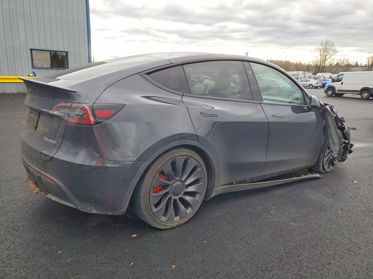 2024 Tesla Model Y - Image 3