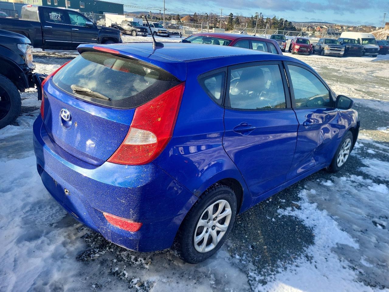 2014 Hyundai Accent Gls - Image 3