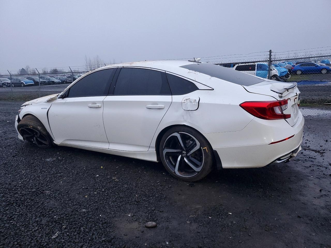 2022 Honda Accord Hybrid Sport - Фото 2