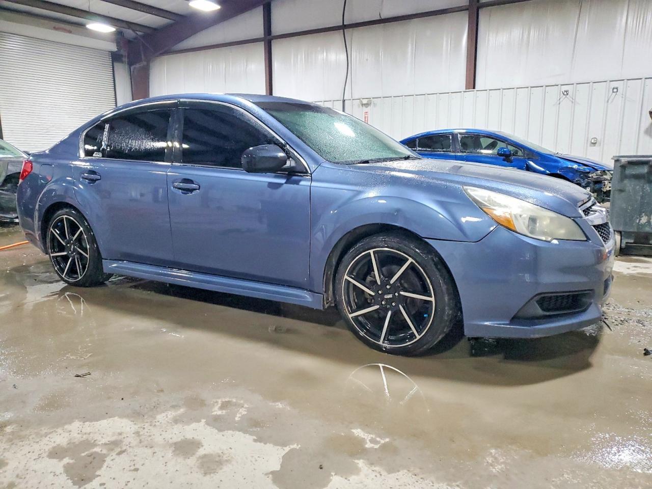 2013 Subaru Legacy 2.5I Premium - Image 4