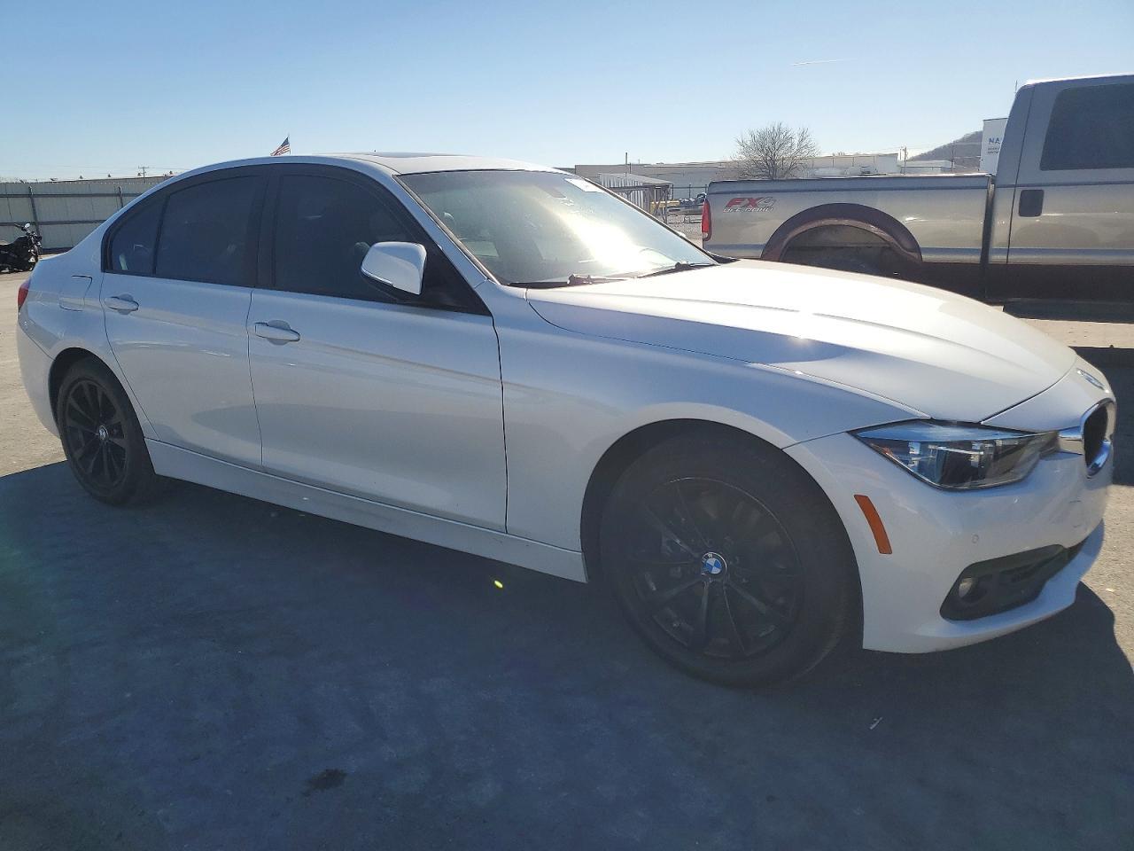 2018 BMW 320 I - Фото 4