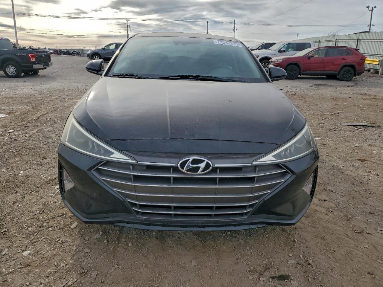 2020 Hyundai Elantra Se - Image 5