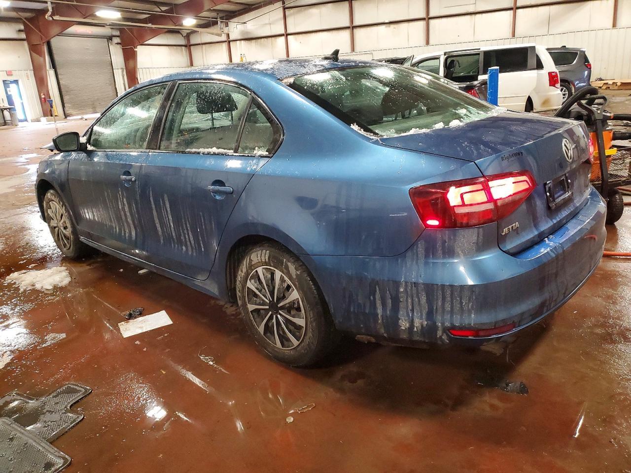 2016 Volkswagen Jetta S - Фото 2