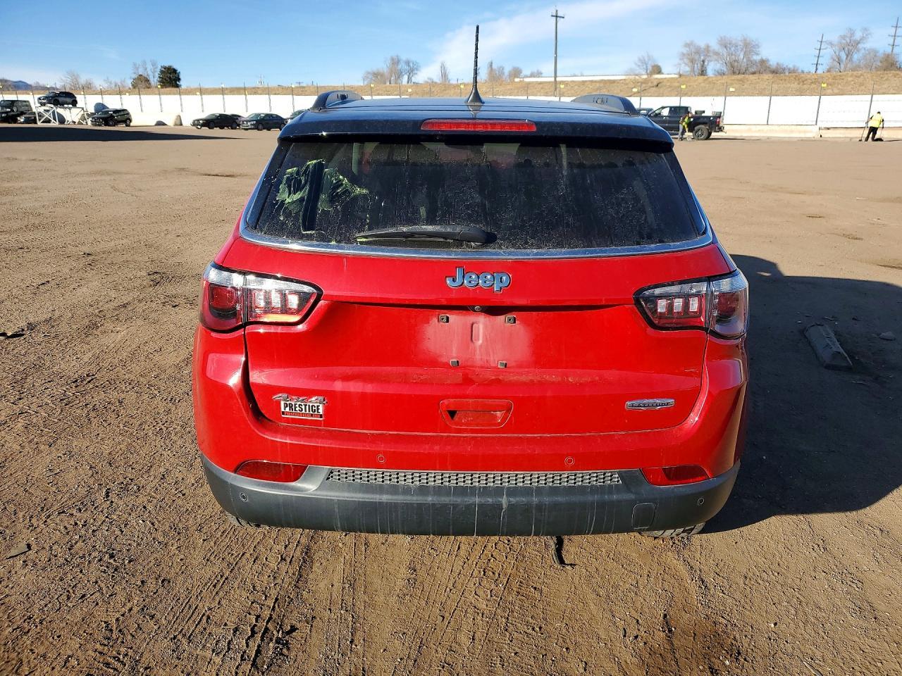 2020 Jeep Compass Latitude - Image 6