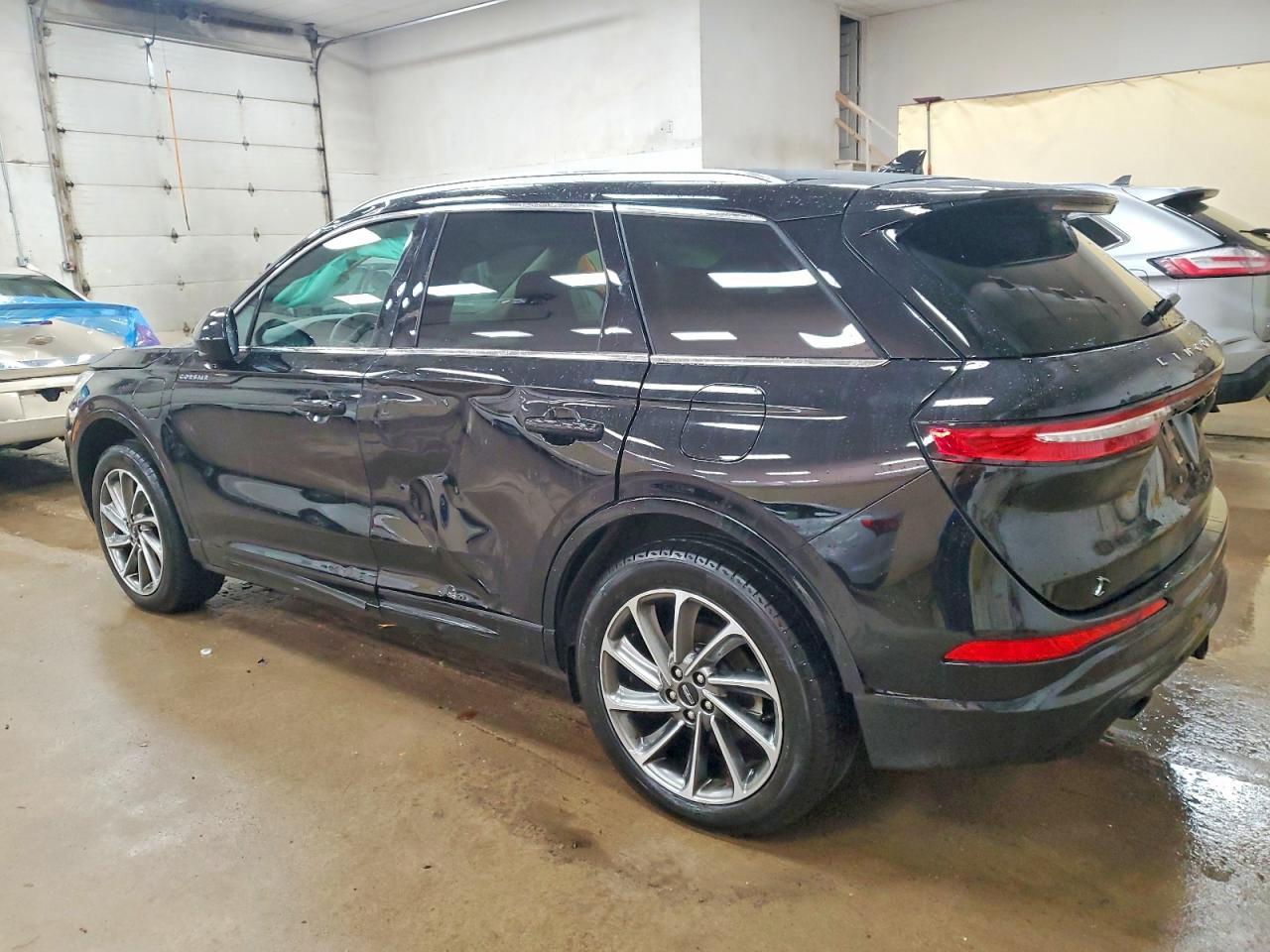 2024 Lincoln Corsair Grand Touring - Фото 2