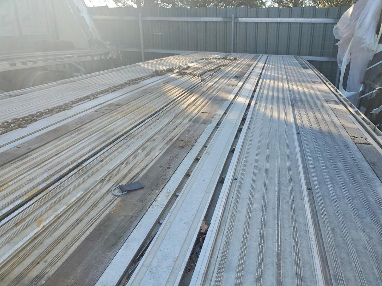 2019 Reitnouer Flatbed Trailer - Фото 6