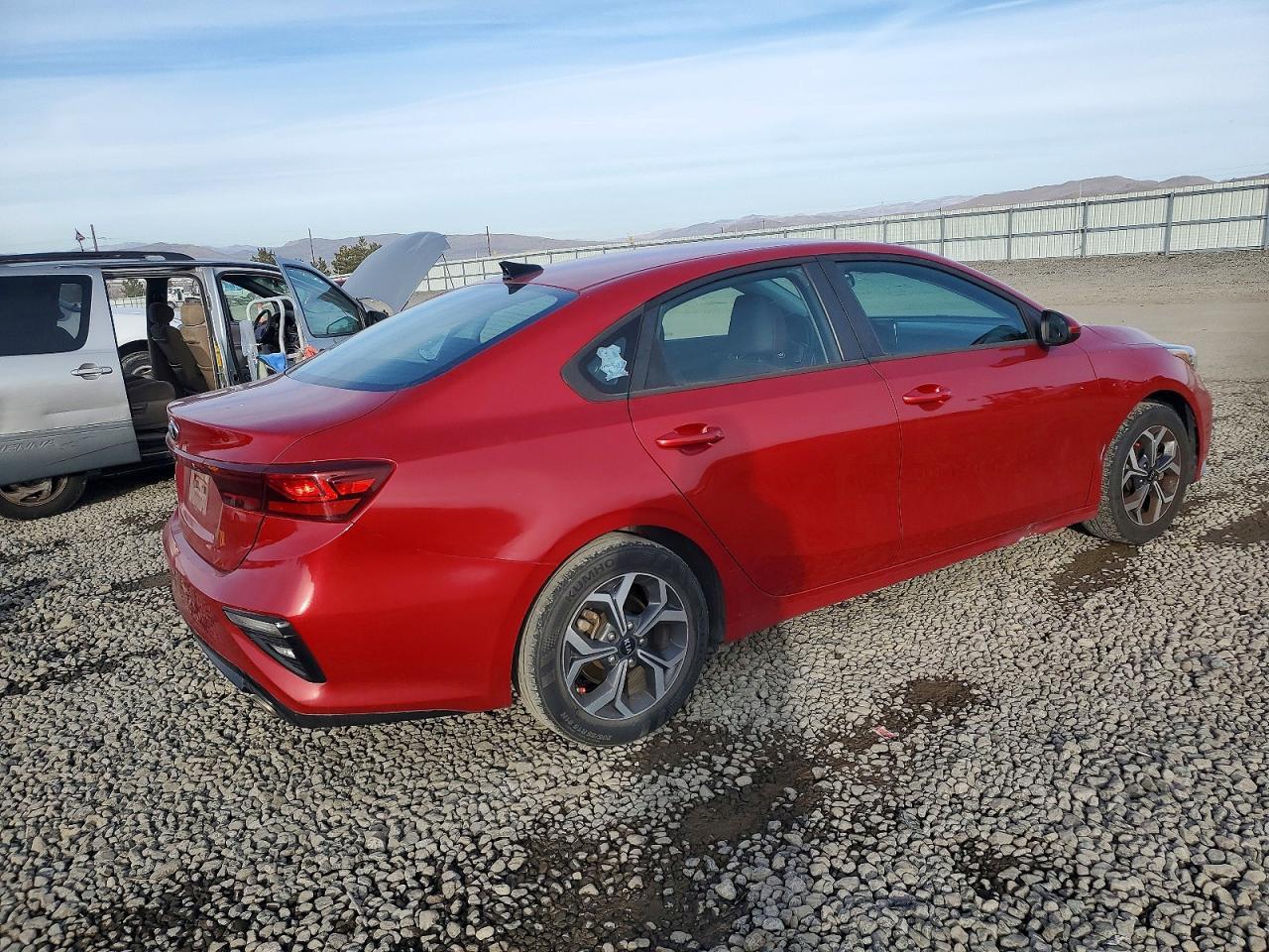 2020 Kia Forte Fe - Фото 3