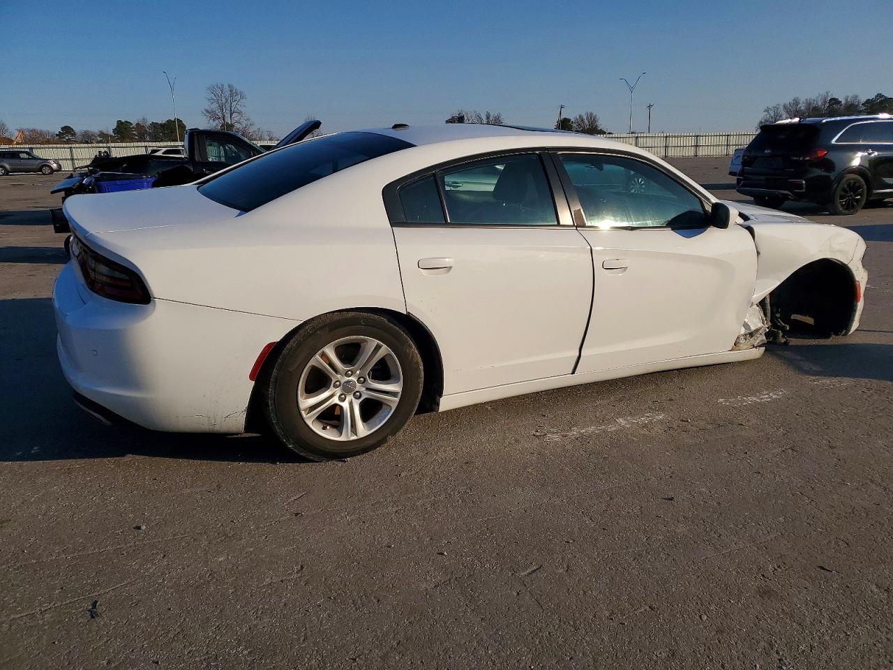 2019 Dodge Charger Sxt - Image 3