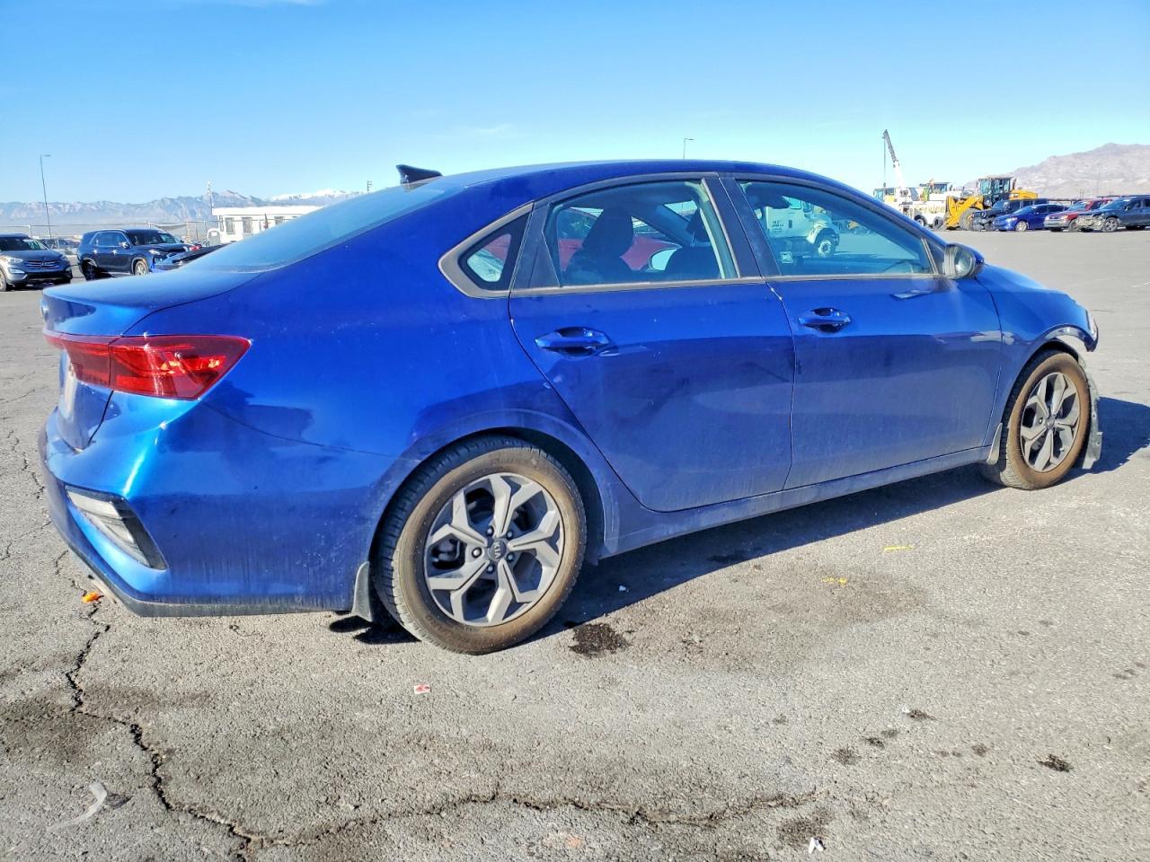 2021 Kia Forte Fe - Image 3