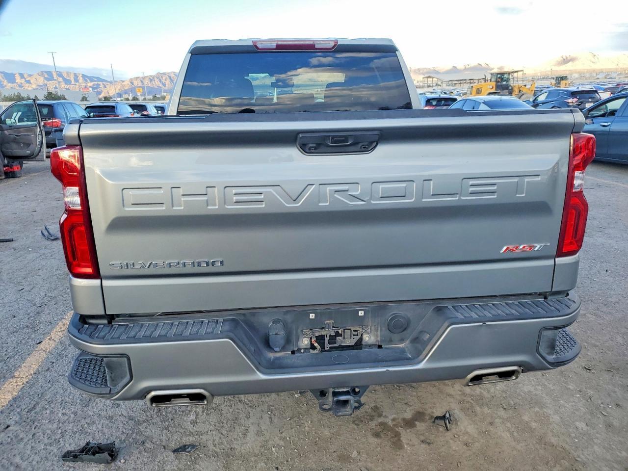 2023 Chevrolet Silverado K1500 Rst - Фото 6