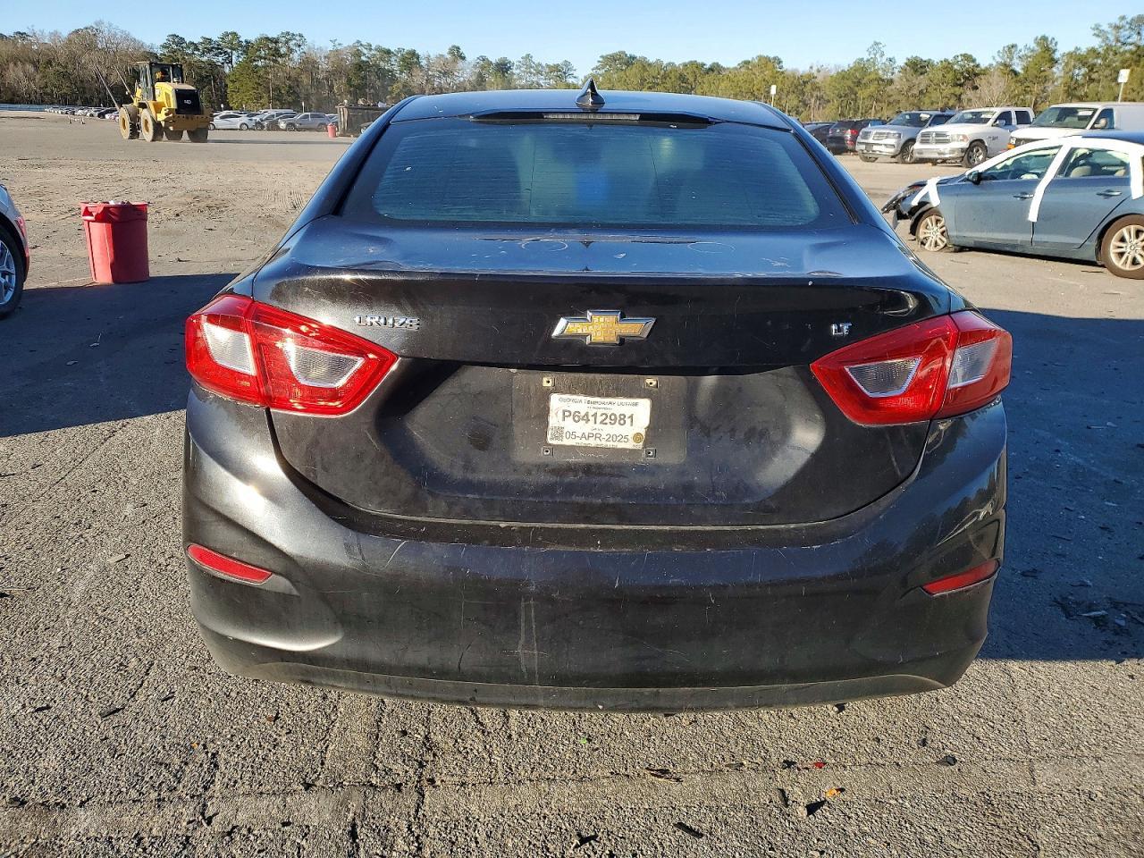 2017 Chevrolet Cruze Lt - Image 6