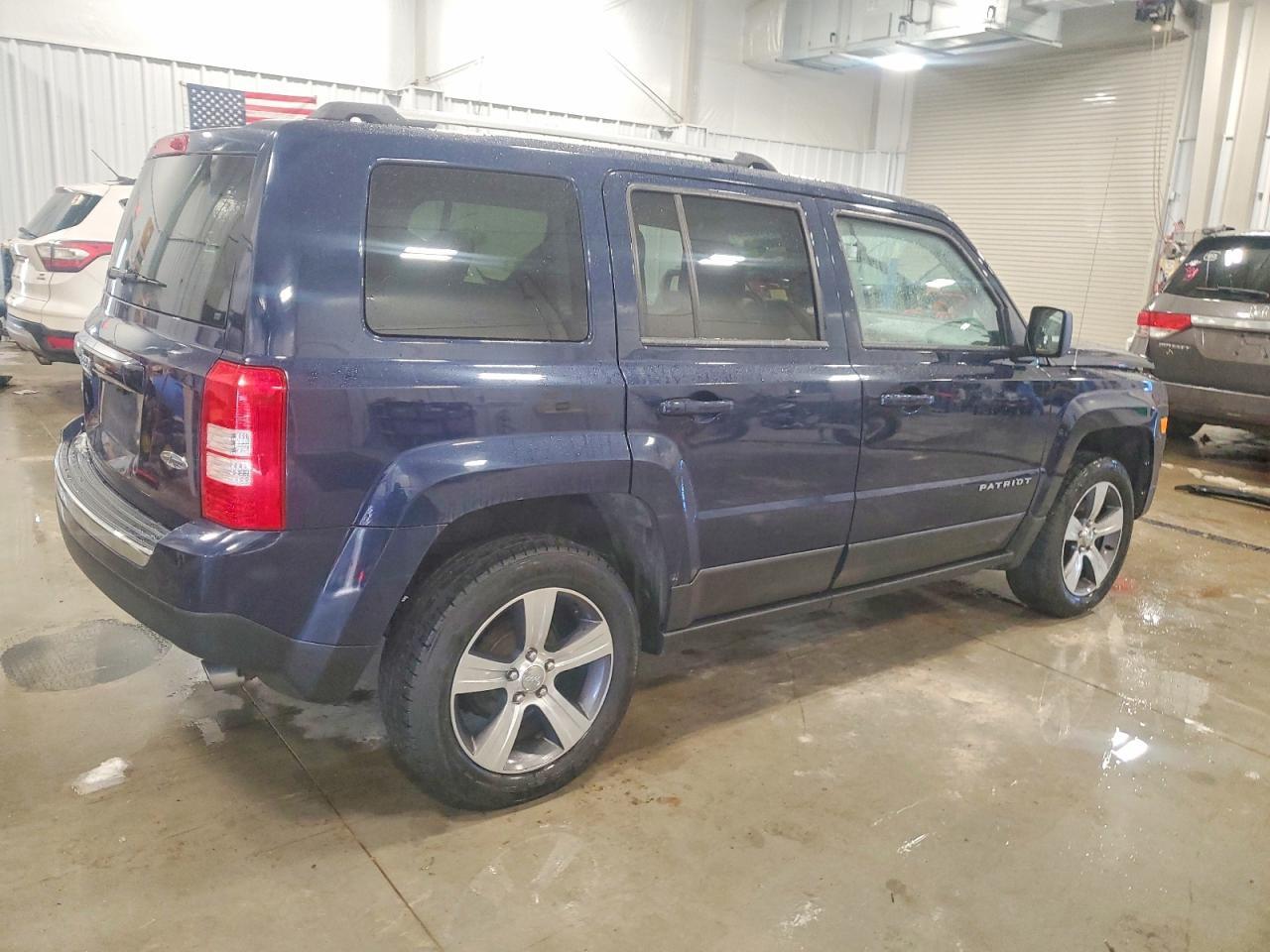 2016 Jeep Patriot Latitude - Фото 3