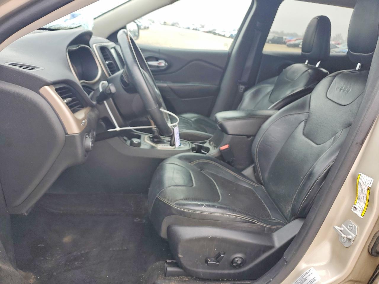 2015 Jeep Cherokee Limited - Image 7