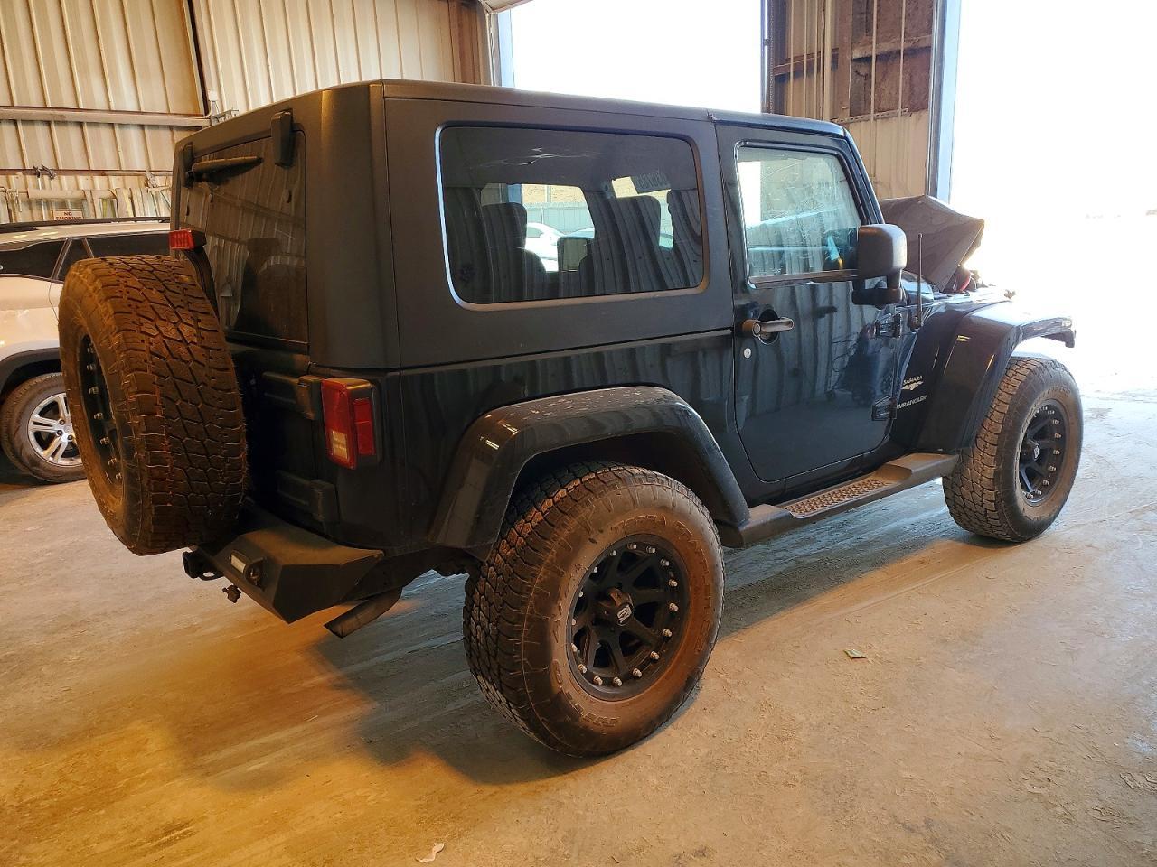 2008 Jeep Wrangler Sahara - Image 3